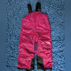 The North Face Pink Leopard Print Snow Bib For Girls. Size 5T/5B.Great Condition